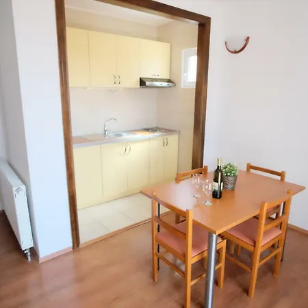 Apartment Svemir Drage