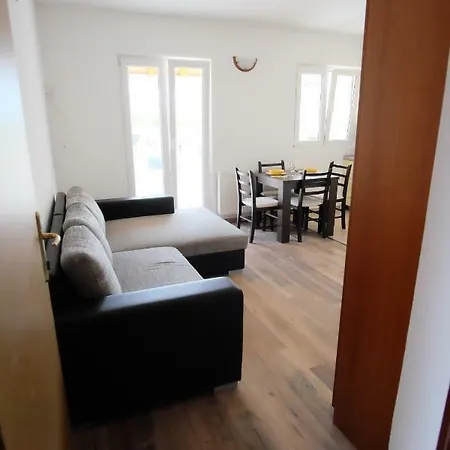 Apartment Svemir