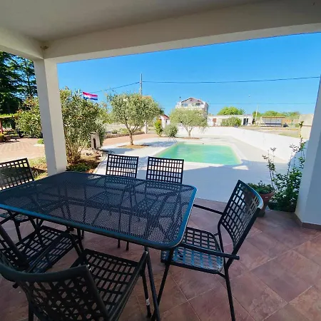 Apartamento Svemir *