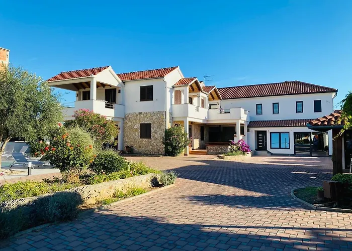 아파트 Svemir 드라게